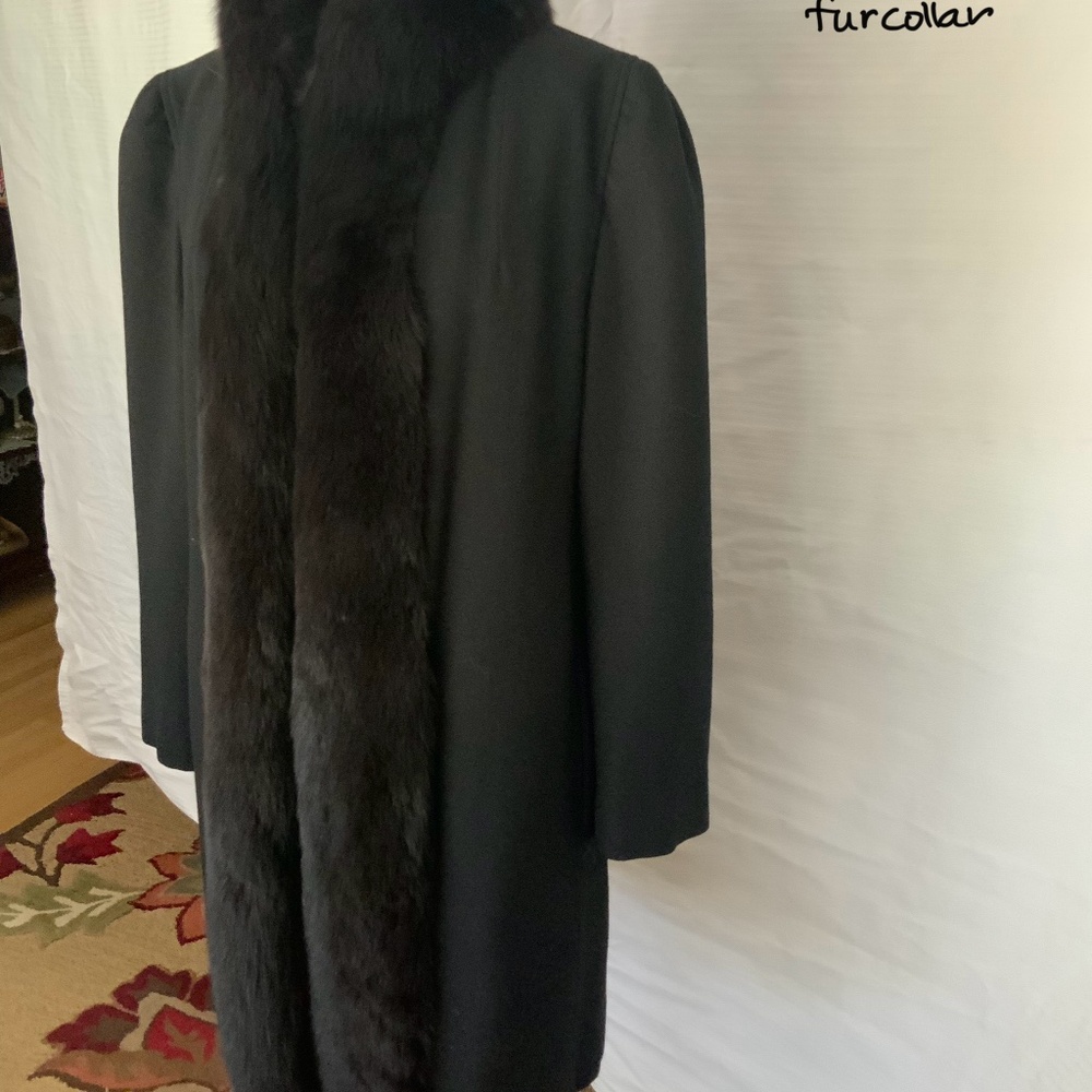 Black wool fur collared 3/4 length Wool Coat Size 10